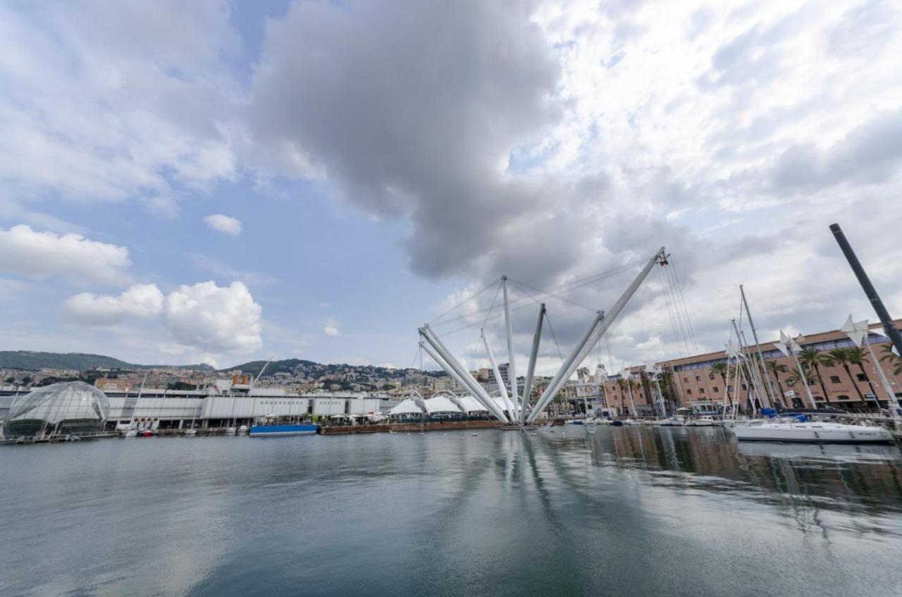 Joivy Warm Family Flat For 9, Near Porto Antico Apartment Genoa Exterior photo